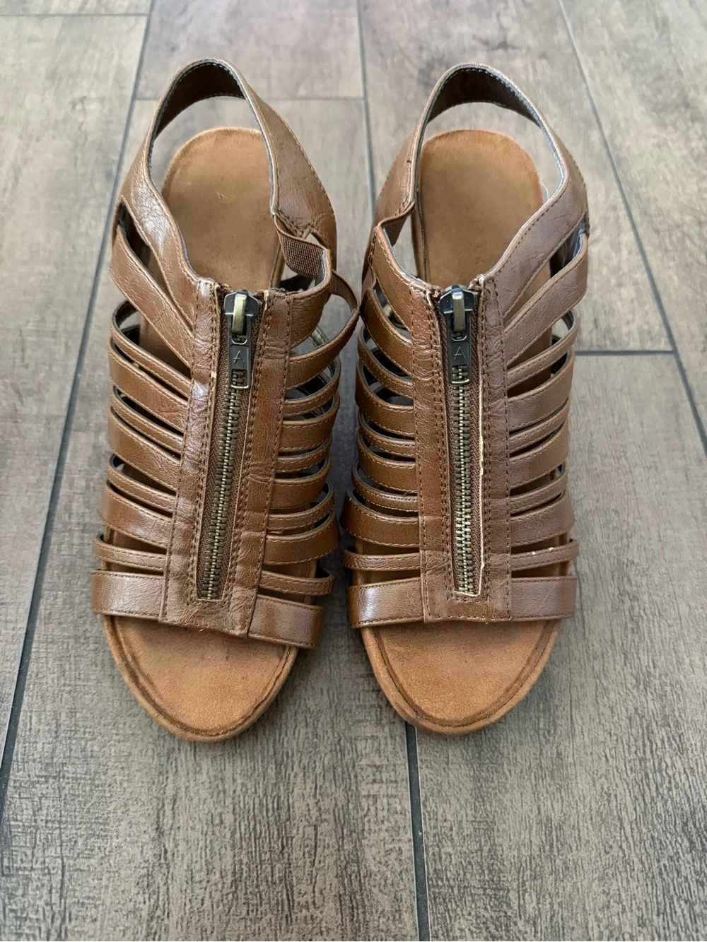 Aerosoles Women Brown Faux Vegan Leather Open Toes 4” Wedge Heel Sandals Sz 7.5M